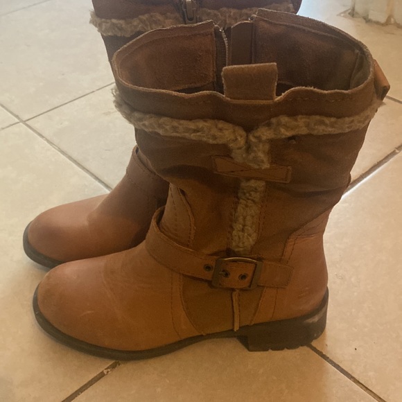 very  nice boots, very comfortable - Picture 2 of 3